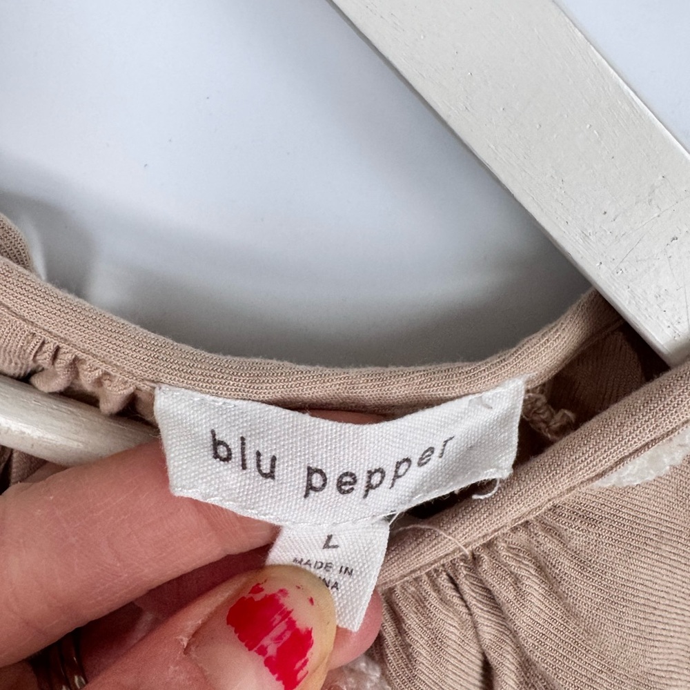 Blu Pepper Kaki & Ivory Polka Dot Round Neck Tie Babydoll Top Size Large - Picture 8 of 10